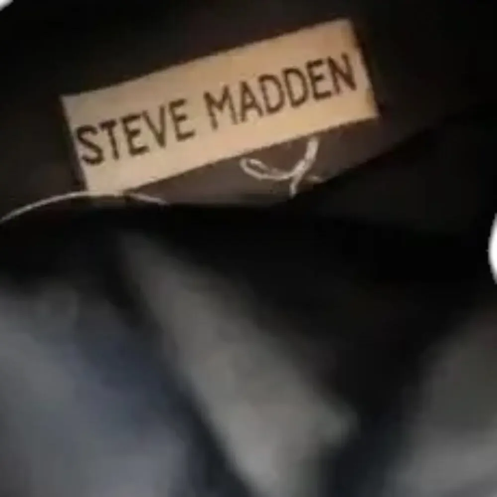 Steve Madden used steve